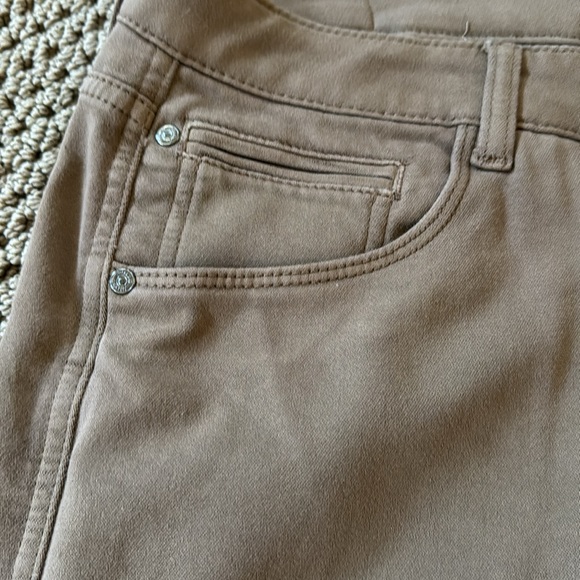 NWT Johnnie -O Khaki pants - Picture 5 of 9